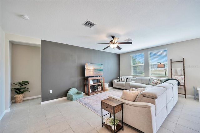 1006 OAK VALLEY DRIVE, Auburndale, FL 33823