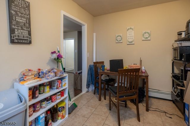 333 Magnolia Ave, Elizabeth City, NJ 07206