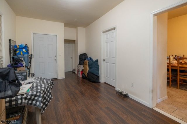 333 Magnolia Ave, Elizabeth City, NJ 07206