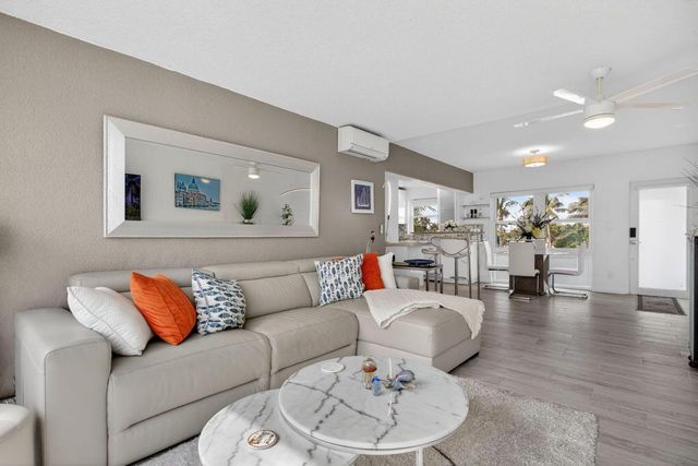 1043 Hillsboro Mile 21c, Hillsboro Beach, FL 33062