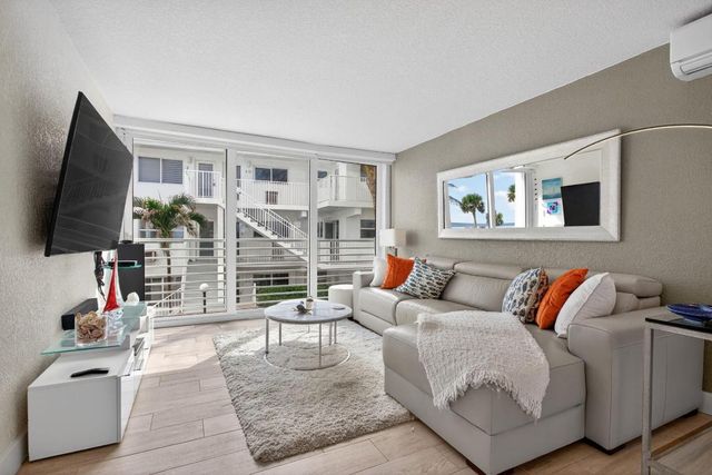 1043 Hillsboro Mile 21c, Hillsboro Beach, FL 33062