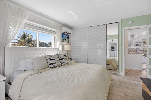 1043 Hillsboro Mile 21c, Hillsboro Beach, FL 33062