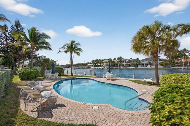 1043 Hillsboro Mile 21c, Hillsboro Beach, FL 33062