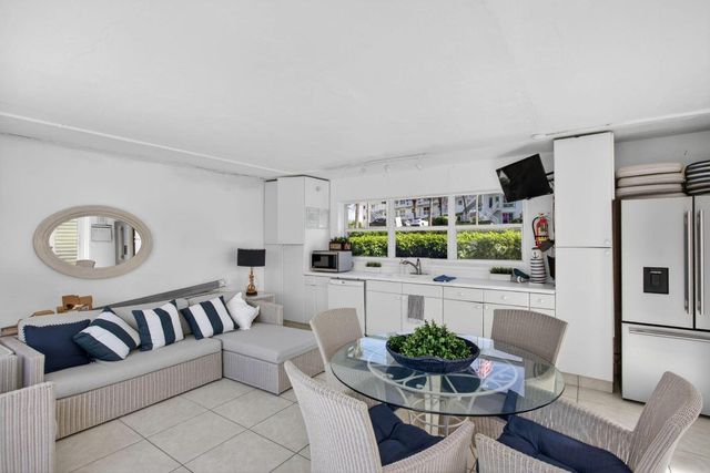 1043 Hillsboro Mile 21c, Hillsboro Beach, FL 33062