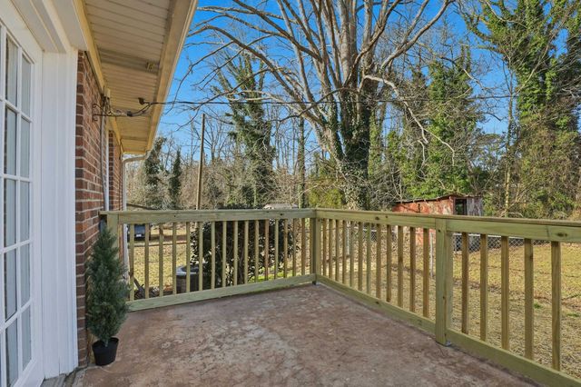 1614 Greenwood Road, Laurens, SC 29360