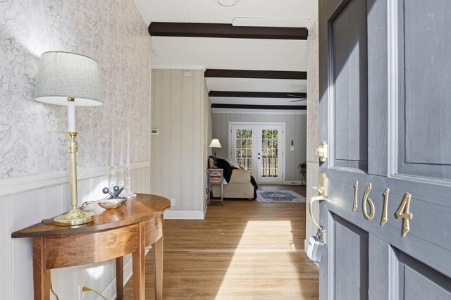 1614 Greenwood Road, Laurens, SC 29360