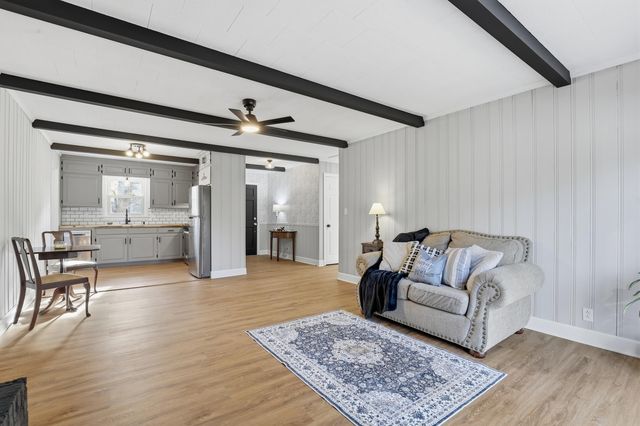 1614 Greenwood Road, Laurens, SC 29360