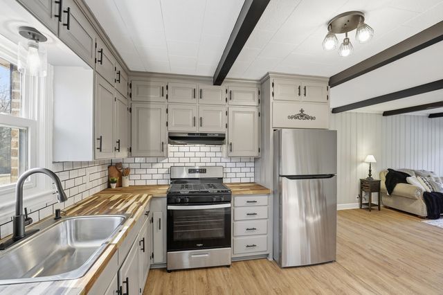 1614 Greenwood Road, Laurens, SC 29360