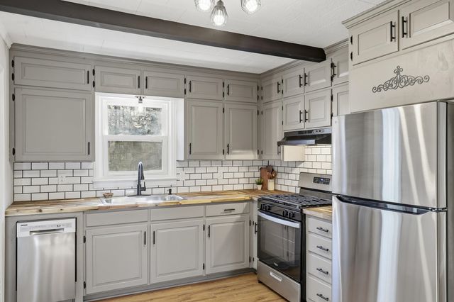 1614 Greenwood Road, Laurens, SC 29360