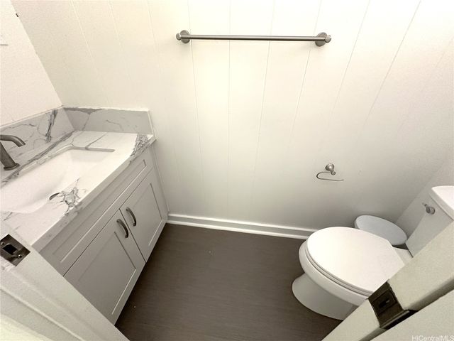 2454 Waolani Avenue A, Honolulu, HI 96817