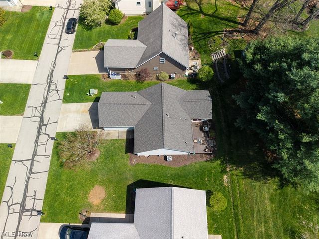 3160 Pondview Drive, Ravenna, OH 44266