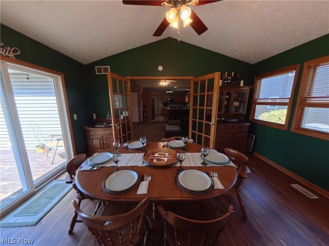 3160 Pondview Drive, Ravenna, OH 44266