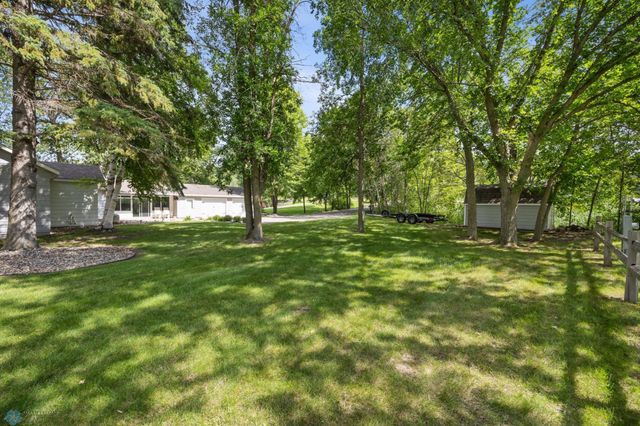 886 S Shore Drive, Detroit Lakes, MN 56501