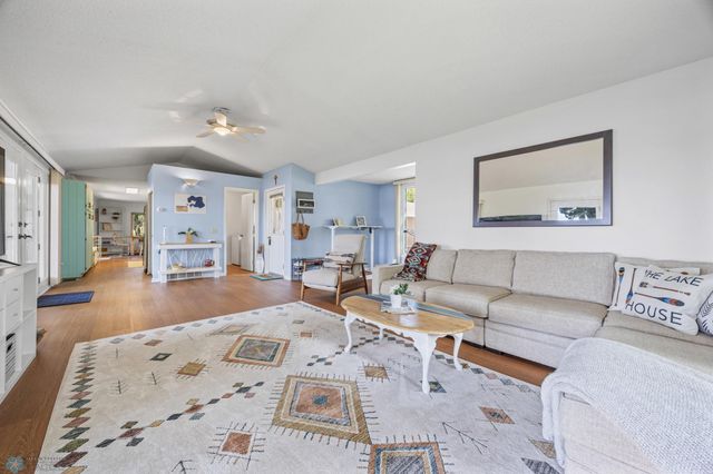 886 S Shore Drive, Detroit Lakes, MN 56501