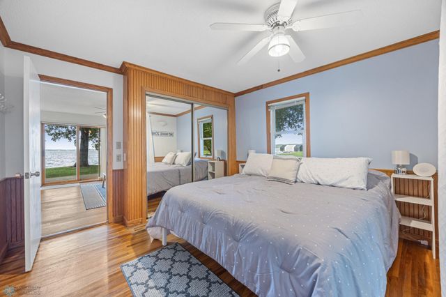 886 S Shore Drive, Detroit Lakes, MN 56501