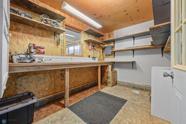 886 S Shore Drive, Detroit Lakes, MN 56501