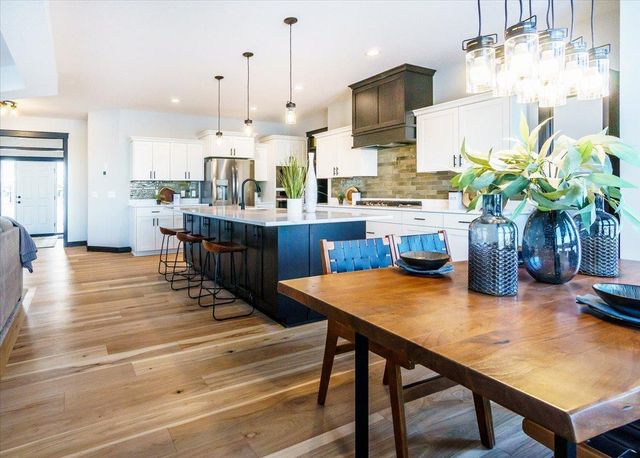 19789 Henley Lane, Lakeville, MN 55044