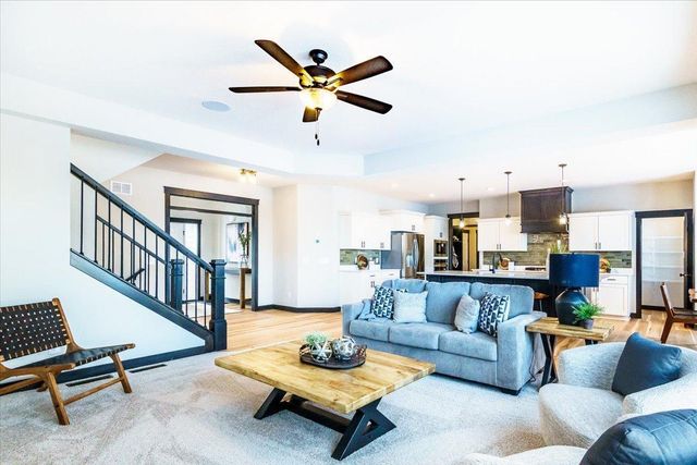 19789 Henley Lane, Lakeville, MN 55044