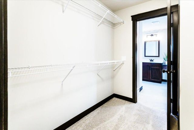 19789 Henley Lane, Lakeville, MN 55044