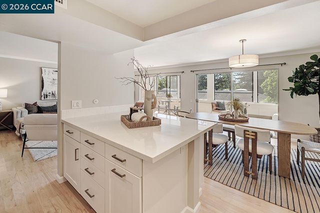 2000 Golden Rain Rd 4, Walnut Creek, CA 94595