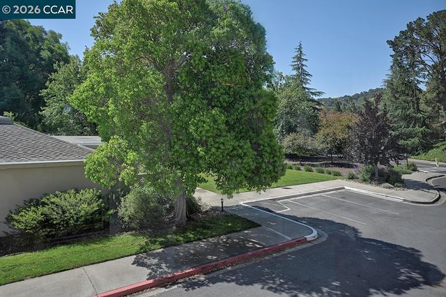 2000 Golden Rain Rd 4, Walnut Creek, CA 94595
