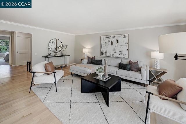 2000 Golden Rain Rd 4, Walnut Creek, CA 94595