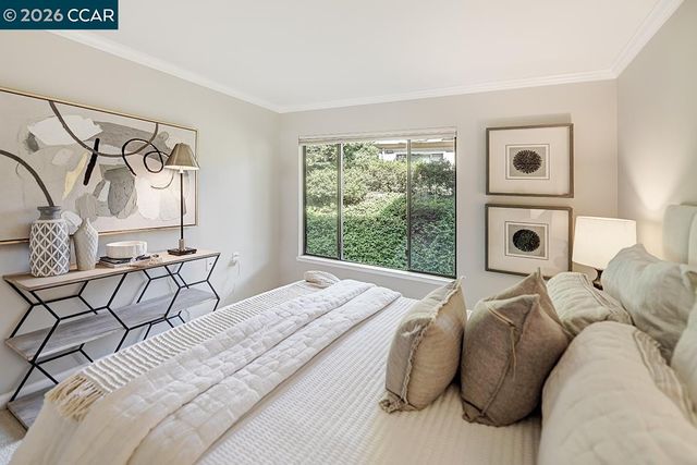 2000 Golden Rain Rd 4, Walnut Creek, CA 94595