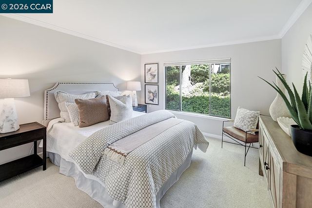 2000 Golden Rain Rd 4, Walnut Creek, CA 94595