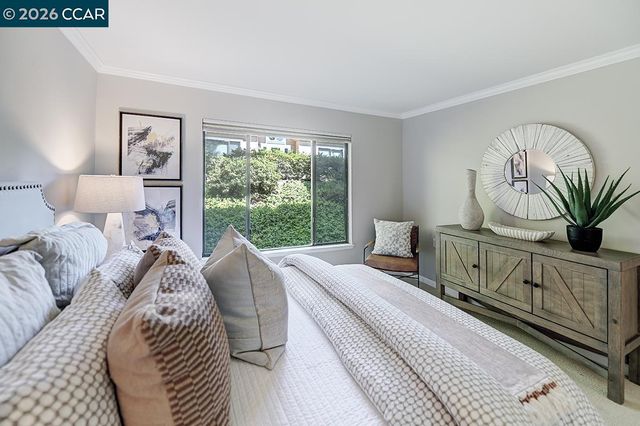 2000 Golden Rain Rd 4, Walnut Creek, CA 94595
