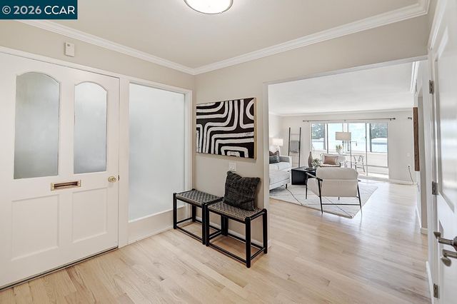 2000 Golden Rain Rd 4, Walnut Creek, CA 94595
