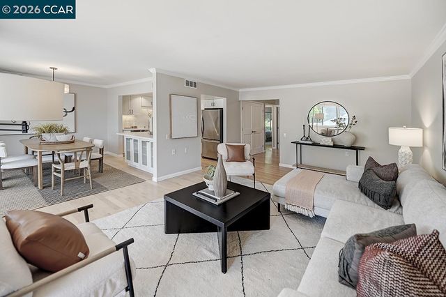 2000 Golden Rain Rd 4, Walnut Creek, CA 94595