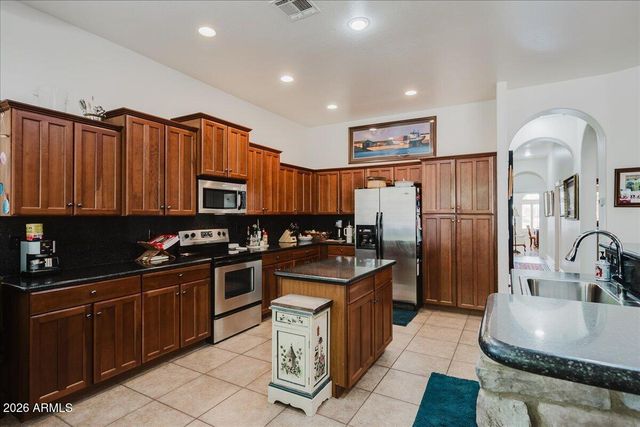 6583 S TERESA Drive, Chandler, AZ 85249