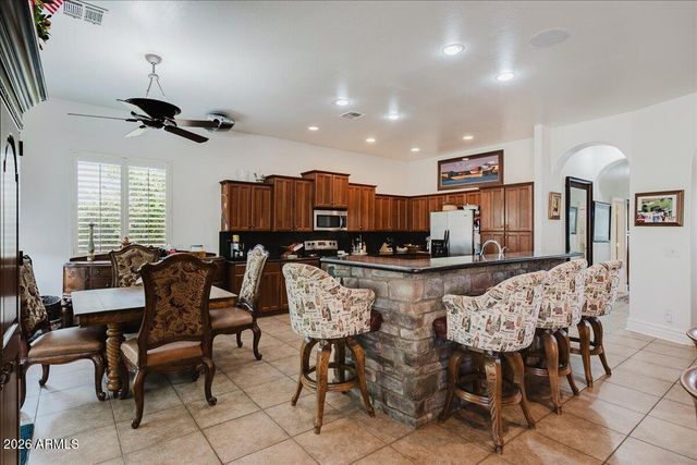 6583 S TERESA Drive, Chandler, AZ 85249