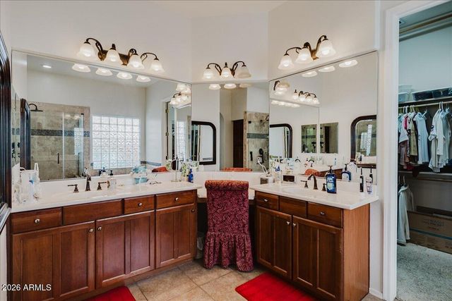 6583 S TERESA Drive, Chandler, AZ 85249