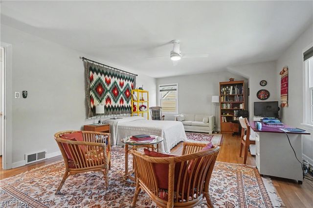 2171 S Belvoir Boulevard, University Heights, OH 44118