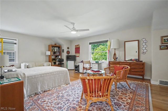 2171 S Belvoir Boulevard, University Heights, OH 44118
