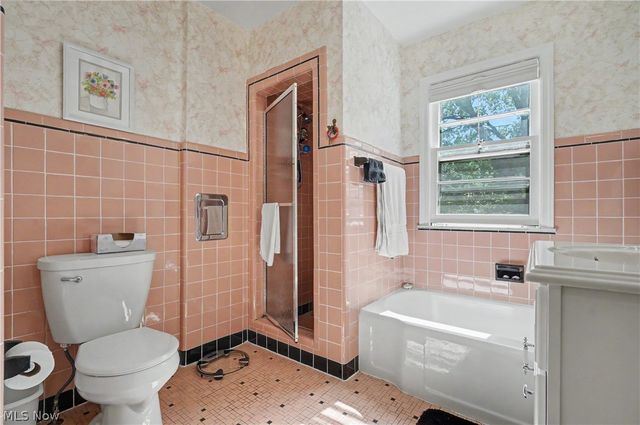 2171 S Belvoir Boulevard, University Heights, OH 44118