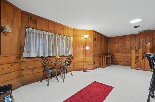 2171 S Belvoir Boulevard, University Heights, OH 44118