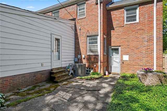 2171 S Belvoir Boulevard, University Heights, OH 44118