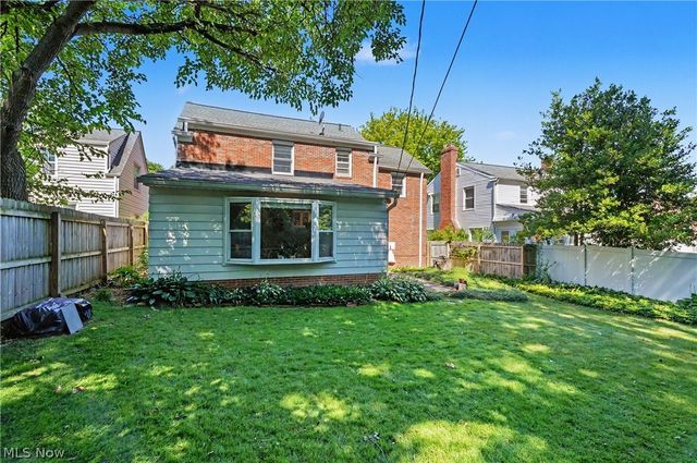 2171 S Belvoir Boulevard, University Heights, OH 44118