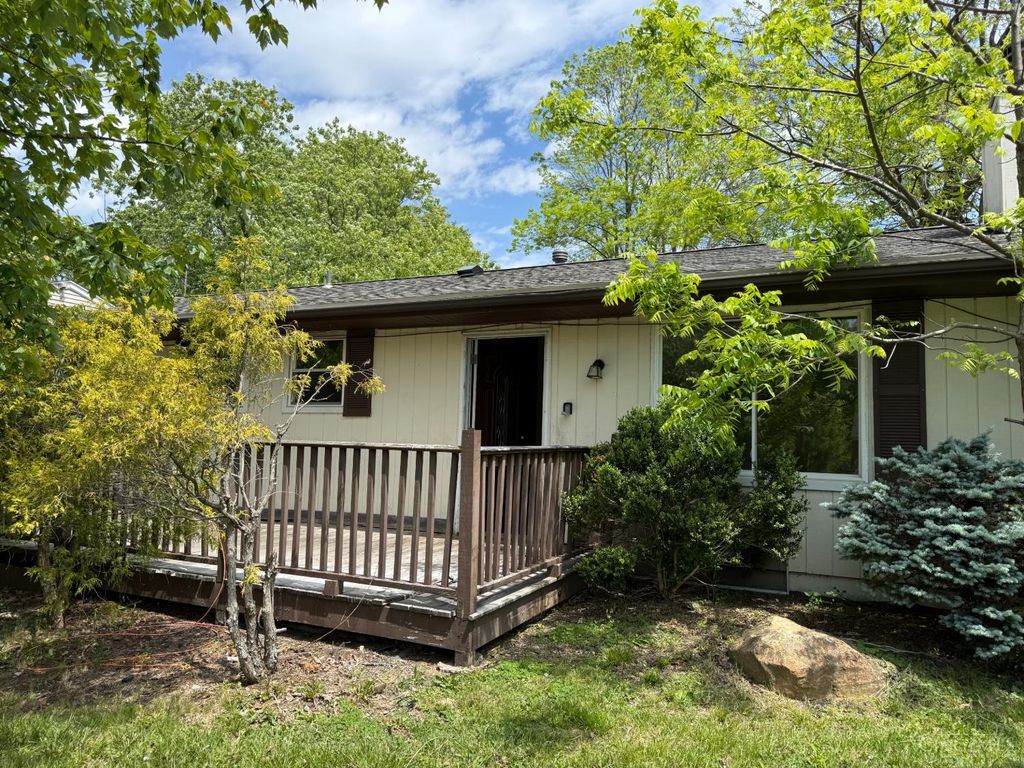 10170 Season Drive, Cincinnati, OH 45251