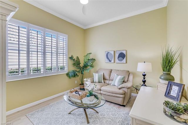 4796 Martinique WAY, Naples, FL 34119