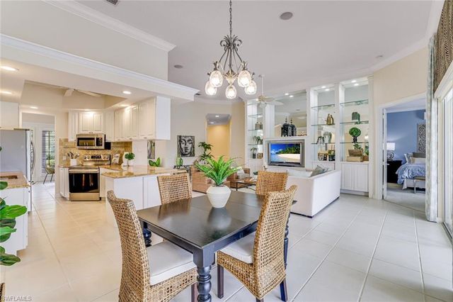 4796 Martinique WAY, Naples, FL 34119