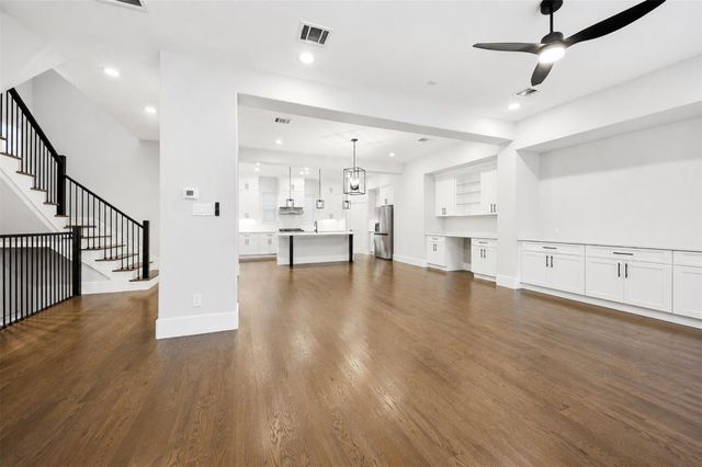 1421 W 23rd Street B, Houston, TX 77008