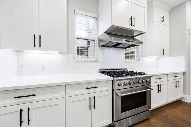 1421 W 23rd Street B, Houston, TX 77008