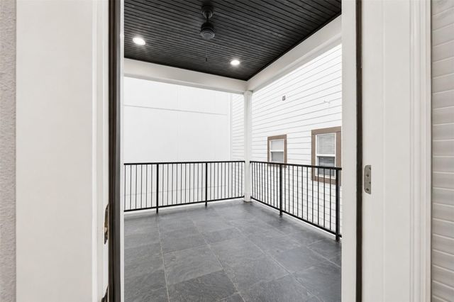 1421 W 23rd Street B, Houston, TX 77008