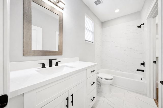 1421 W 23rd Street B, Houston, TX 77008