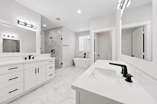 1421 W 23rd Street B, Houston, TX 77008