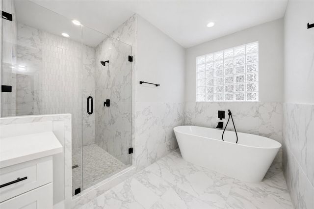 1421 W 23rd Street B, Houston, TX 77008