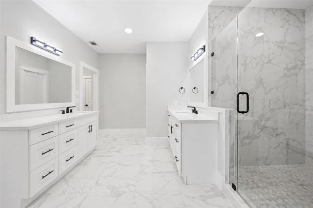 1421 W 23rd Street B, Houston, TX 77008